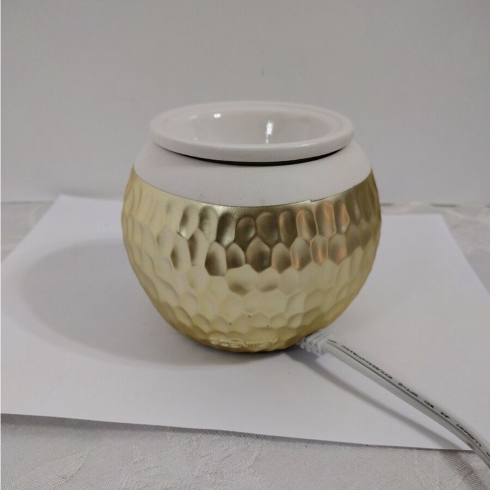 Scentsy element hammered gold wax warmer.